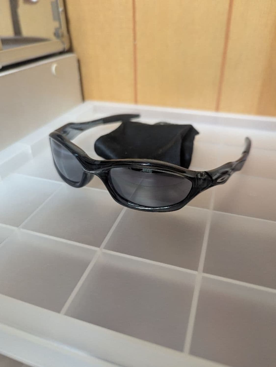 오클리 언노운 (Oakley Unknown) 크리스탈 블랙 선글라스 상품이미지1