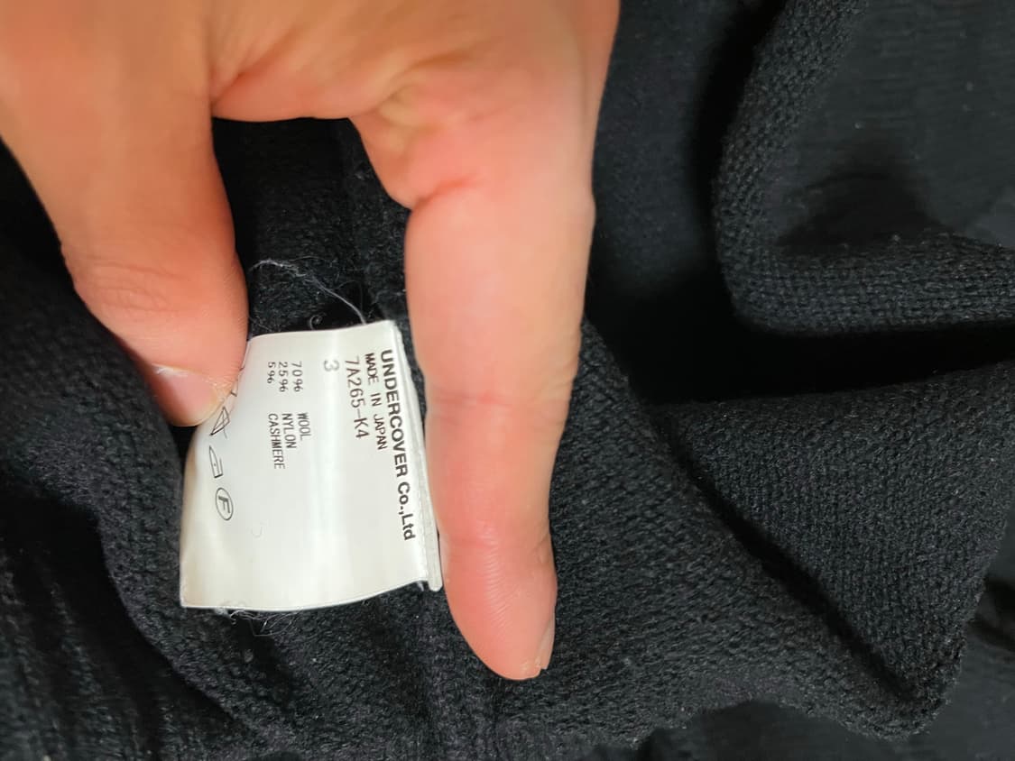 언더커버 아카이브 브이넥 니트 상품이미지7