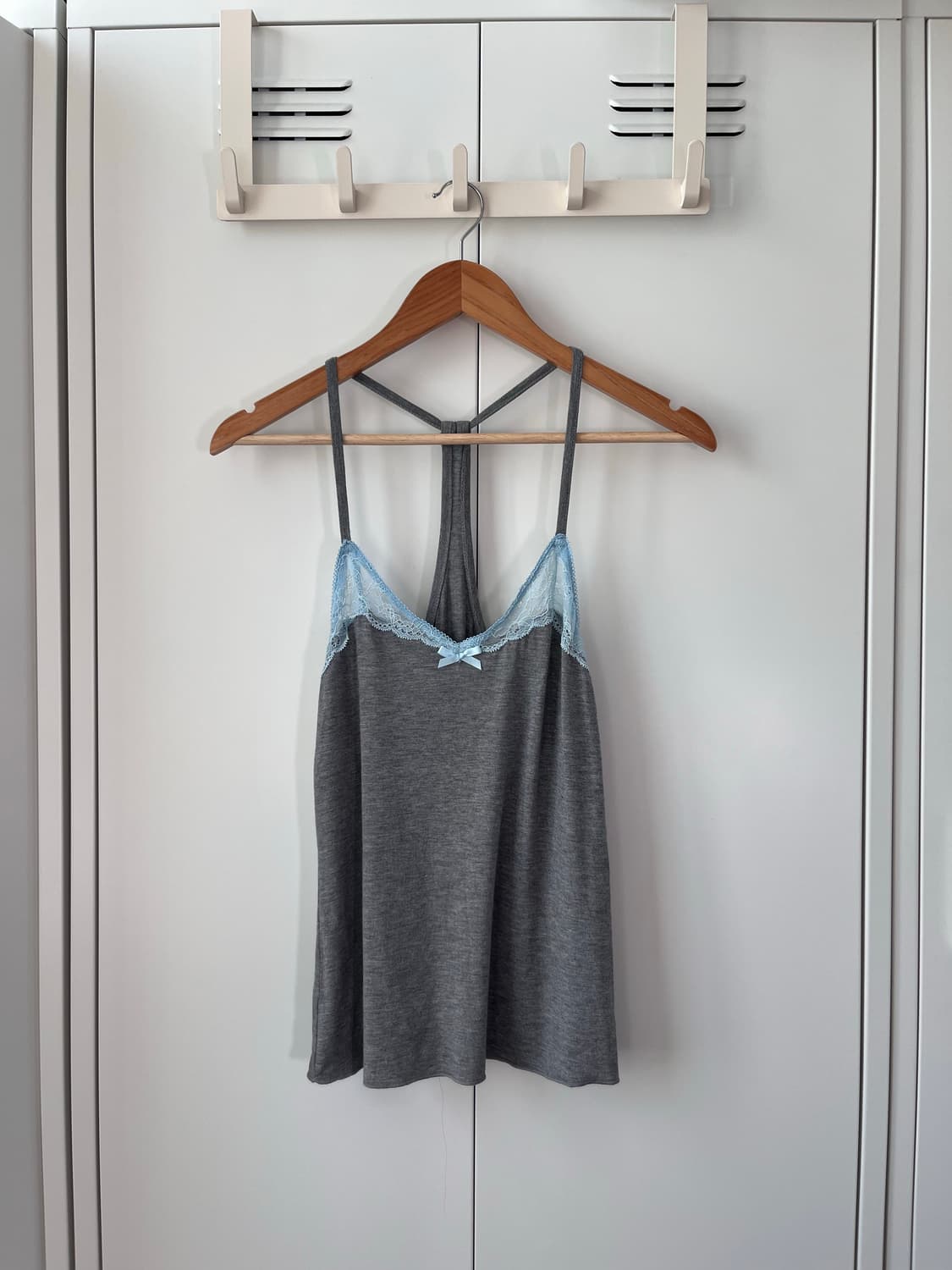 Honeyden 레이스 리본 홀터넥 슬리브리스 상품이미지2