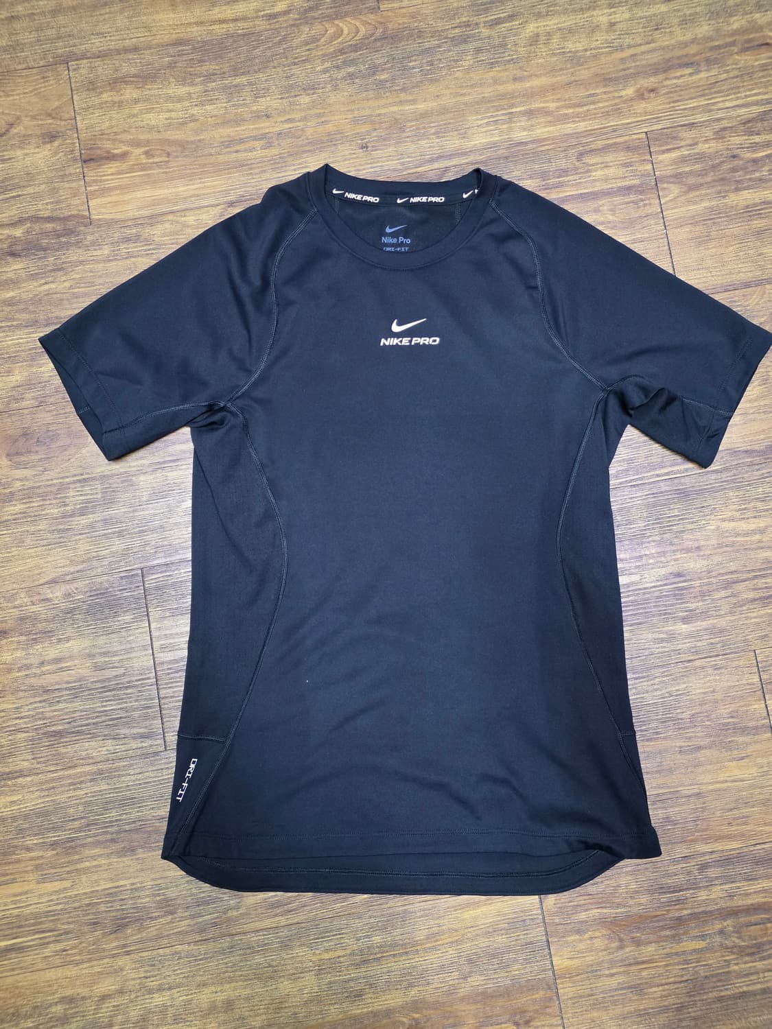 나이키프로 드라이핏 트레이닝탑  상품이미지1