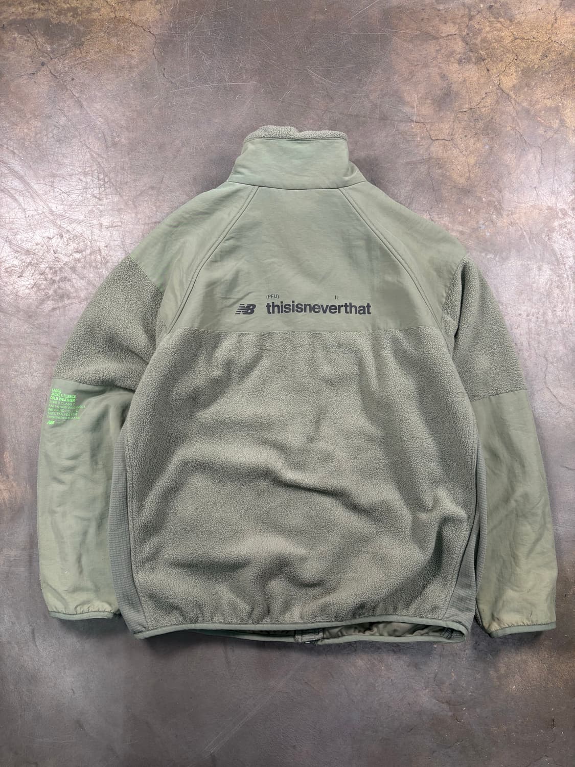 디네뎃 X 뉴발란스 PFU 플리스 자켓 상품이미지1