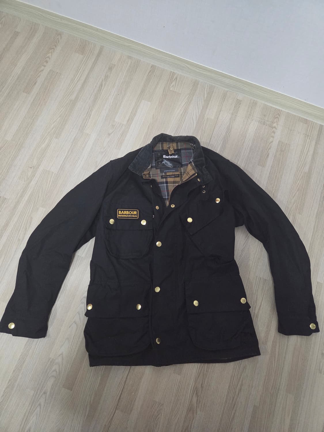 Barbour 바버 - 인터내셔널 멀티 씨가포켓 왁스 자켓
 상품이미지1