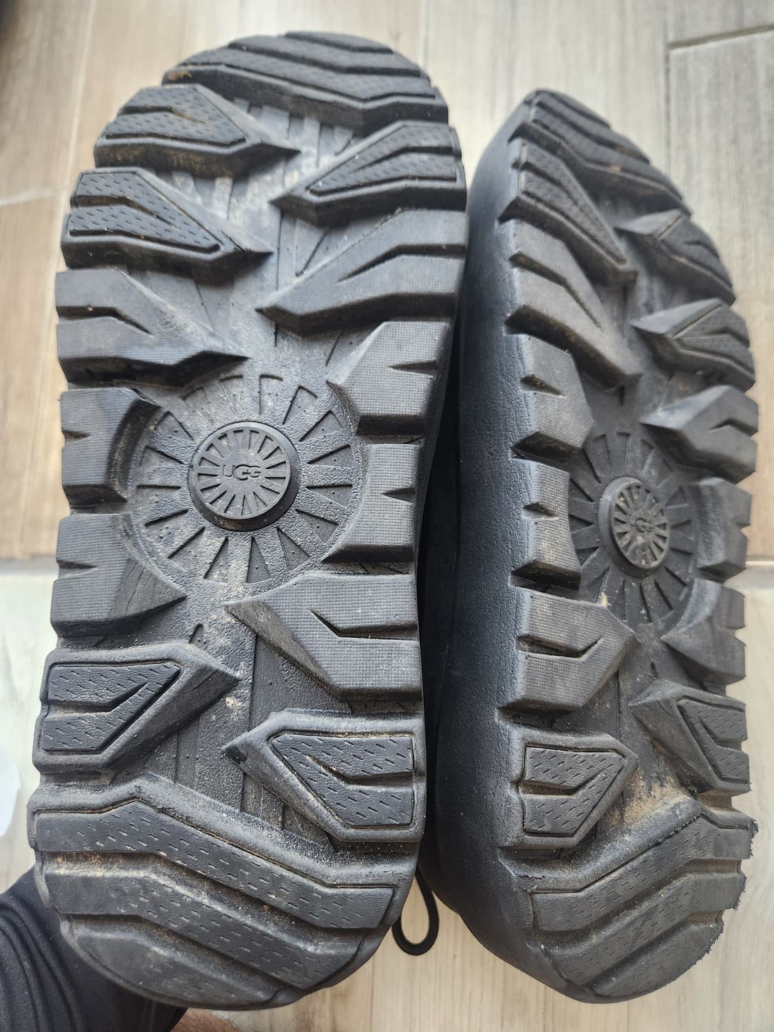 어그 타스만 웨더 하이브리드 블랙 (260) 상품이미지6