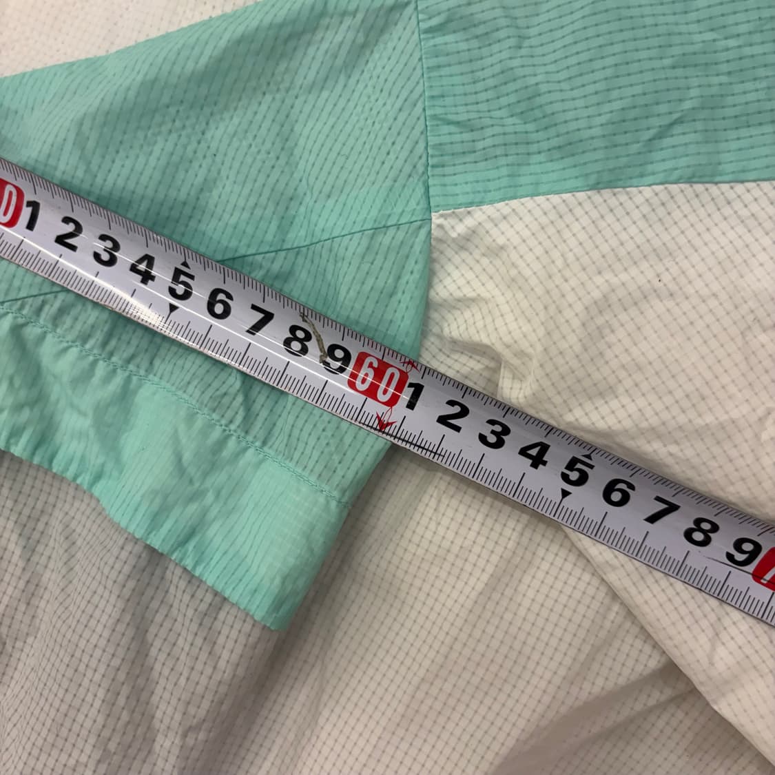 엄브로 배색 빅로고 러닝 바람막이 상품이미지6