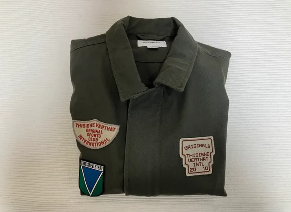 디스이즈네버댓 Souvenir Jacket Charcoal 상품이미지2