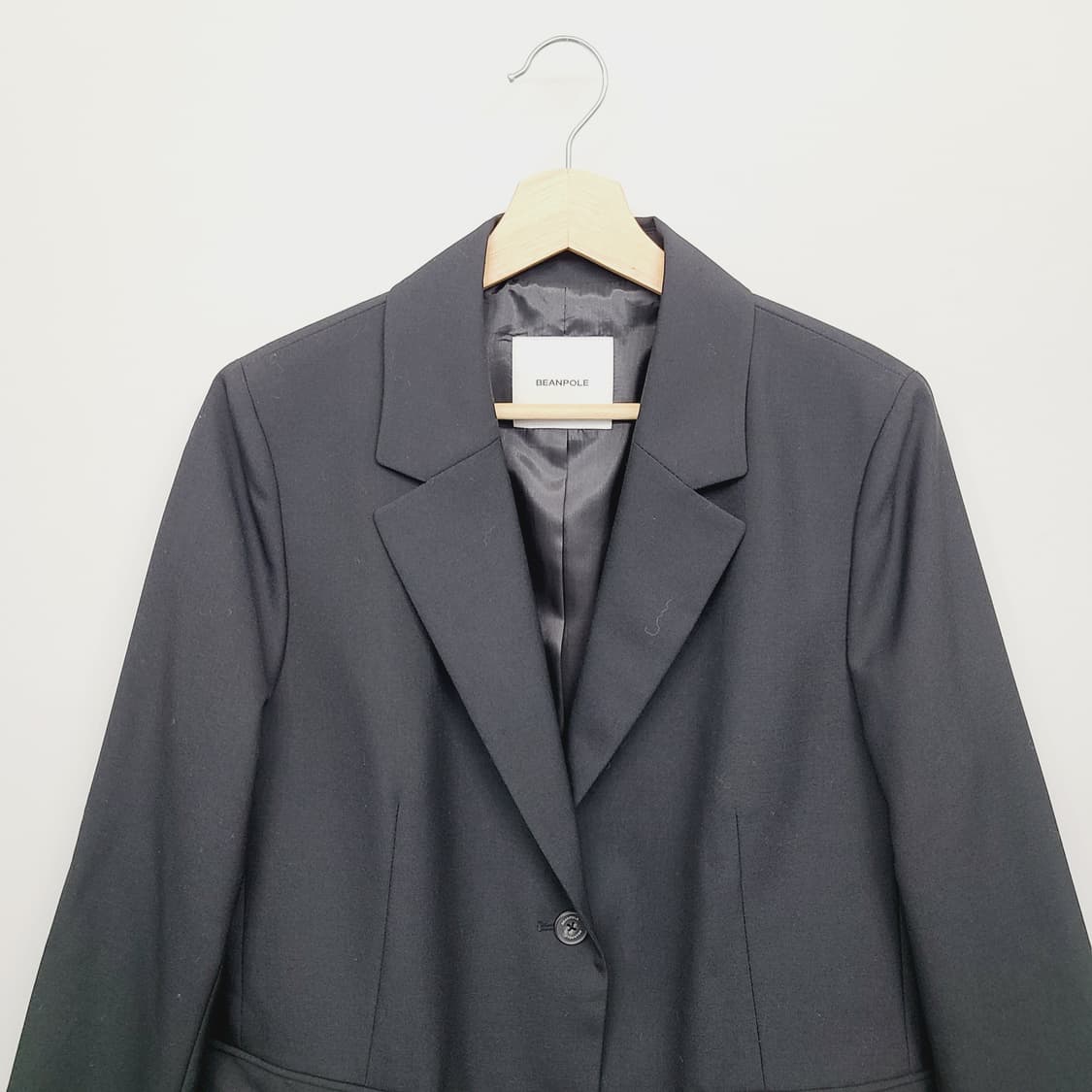 빈폴 레이디스 24년형 울 혼방 기본핏 블랙 재킷 L사이즈 상품이미지3