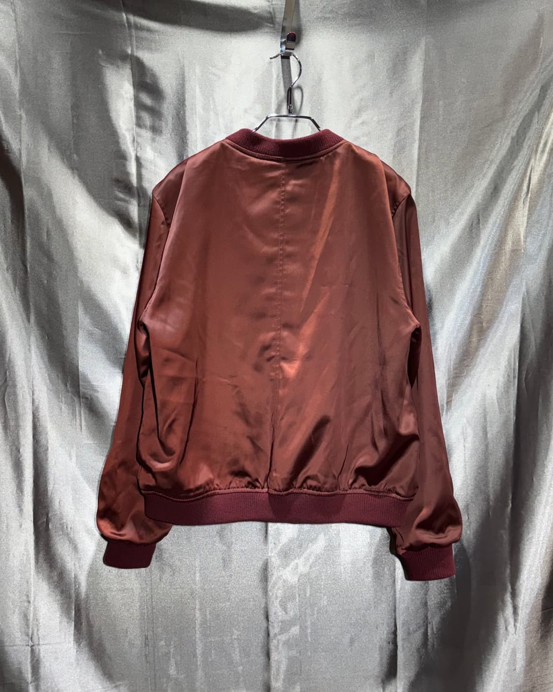 L 아베크롬비 버건디 글로시 나일론 자켓 상품이미지3
