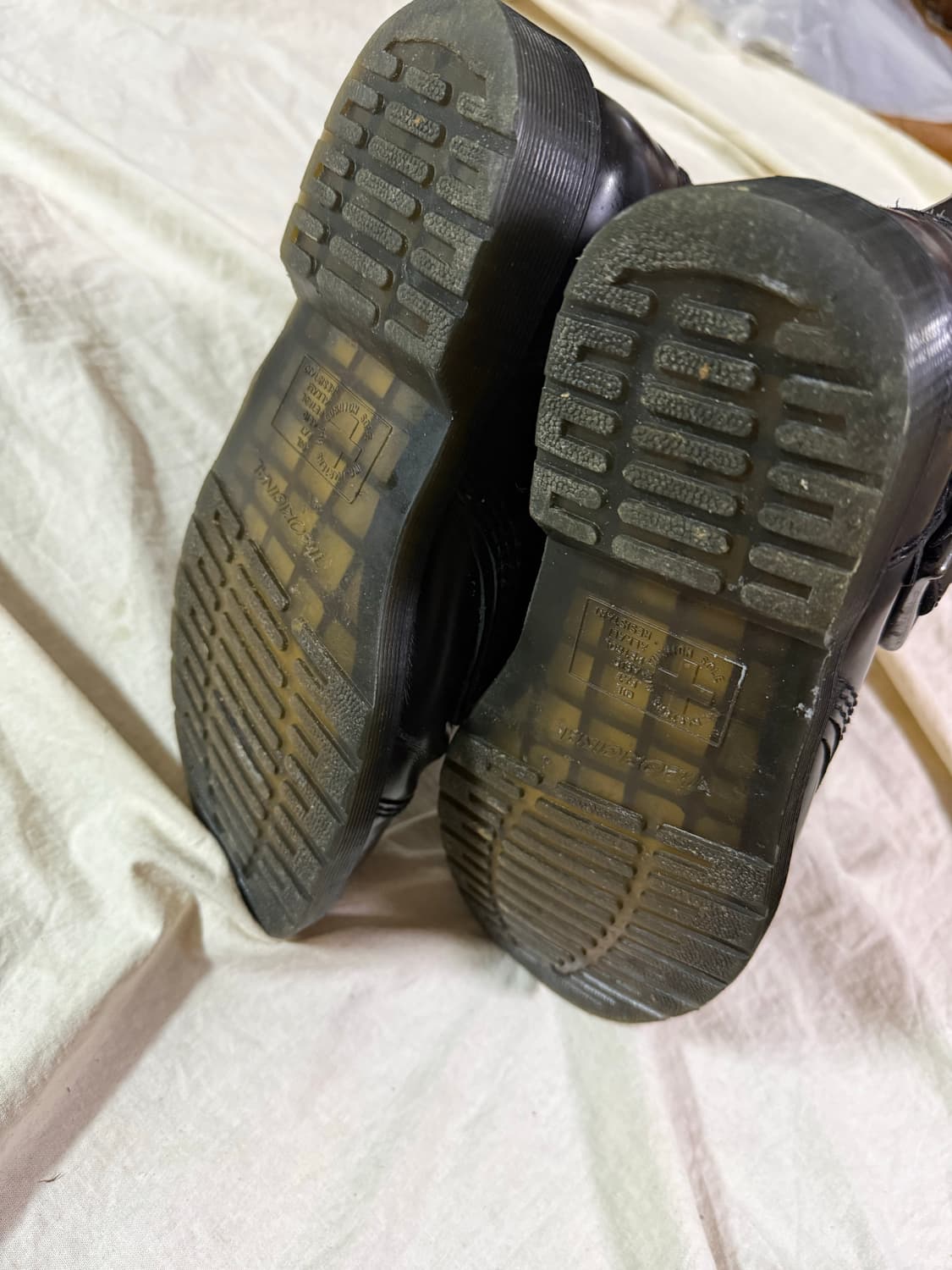 닥터마틴 트라이엄프 1460 바이커 부츠 블랙 상품이미지3