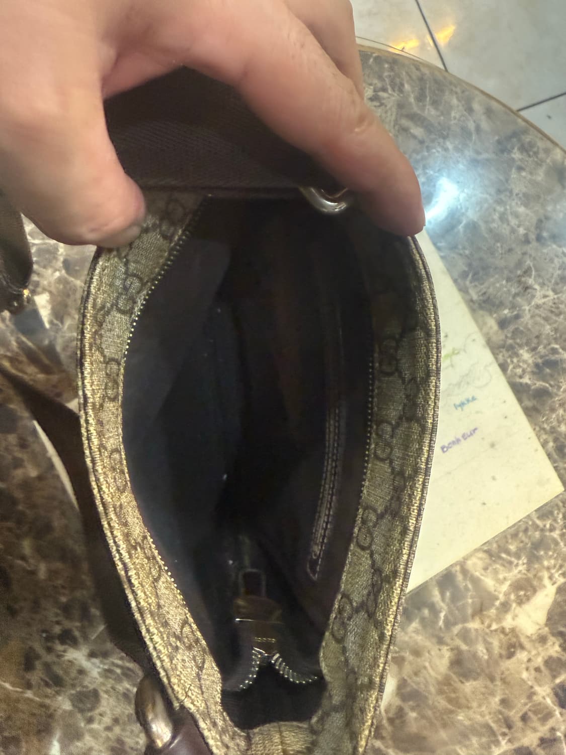 정품 구찌 수프림 크로스백 팝니다 상품이미지7