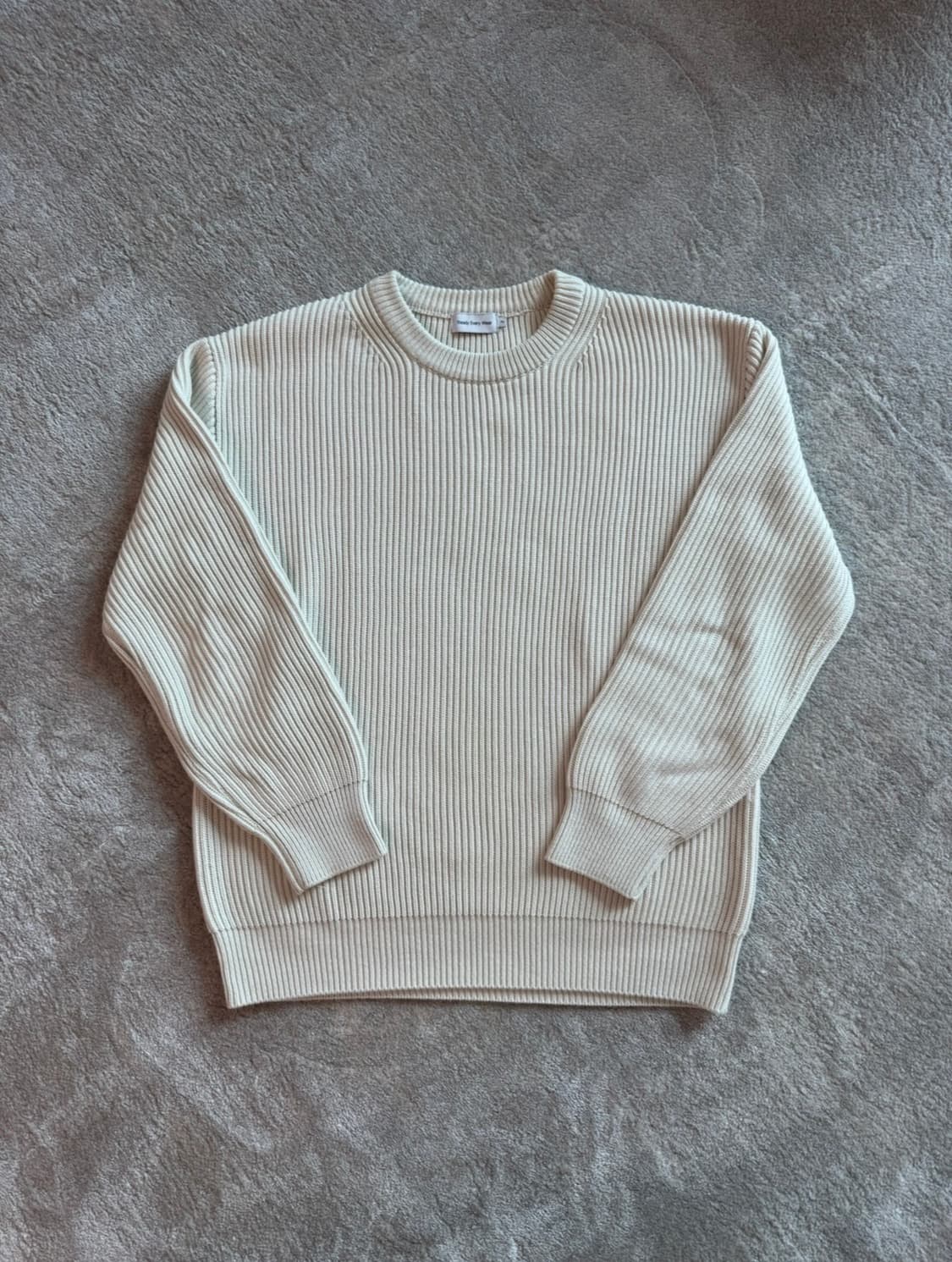 [스테디에브리웨어] 크루넥 코튼 립 니트 샌드베이지 2사이즈 상품이미지2