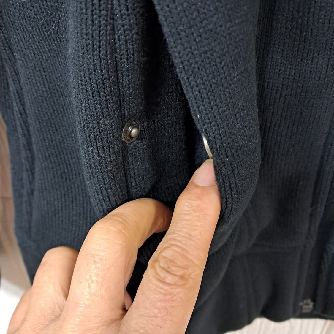 언더아머 블랙 여성 후드 집업 상품이미지3