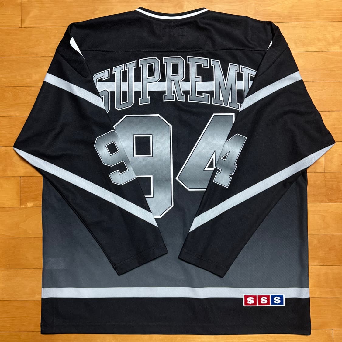 슈프림 본 하키 저지 블랙 23FW 상품이미지2