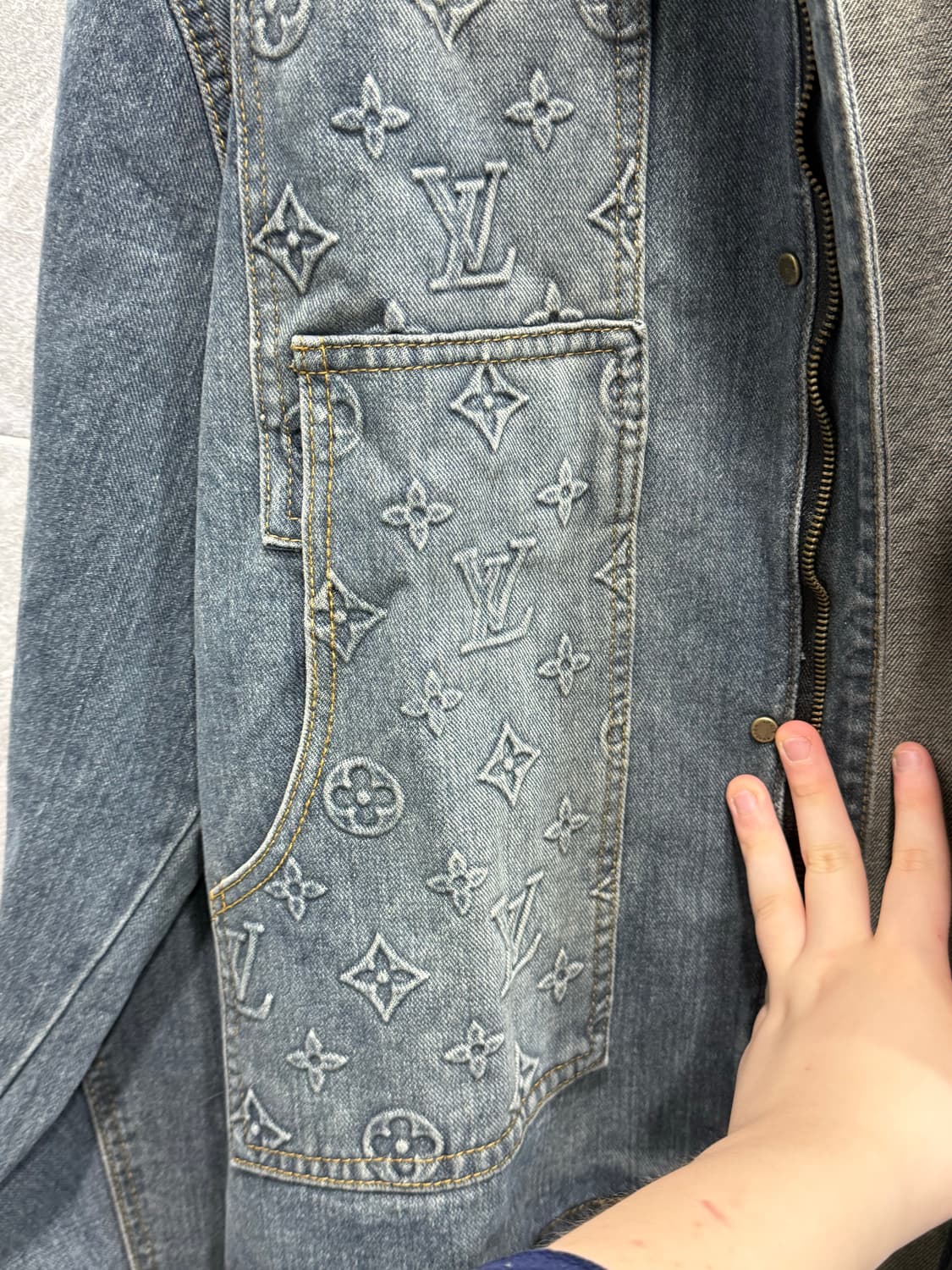 루이비통 모노그램 카펜터 데님자켓 상품이미지2