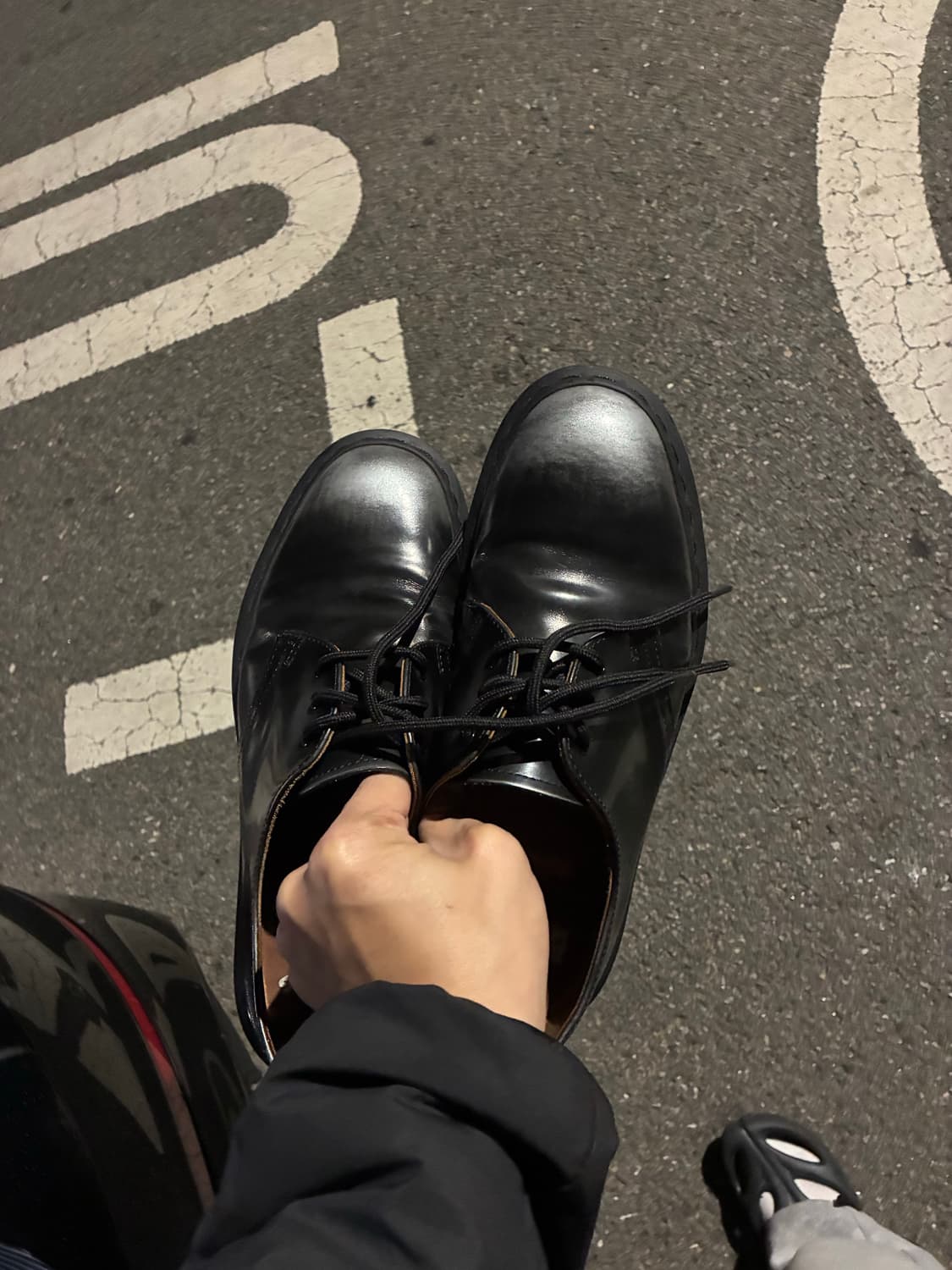 닥터마틴 슈프림 1461 260사이즈 판매 및 교환원함(270연락주세오) 상품이미지1