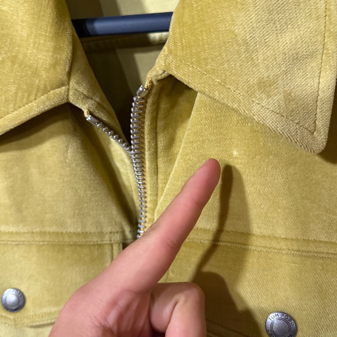 톰포드 올리브 벨벳 레더 트러커 자켓  상품이미지6