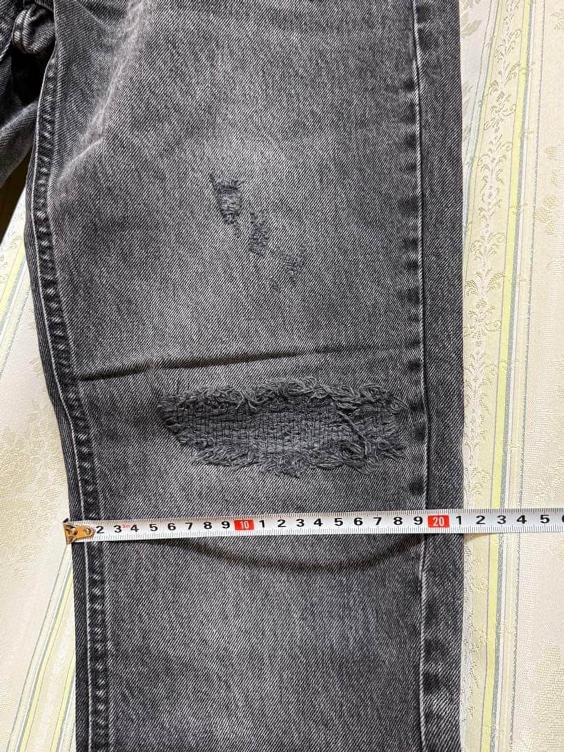 ZARA 디스트로이드 플레어핏 생로랑맛 상품이미지3