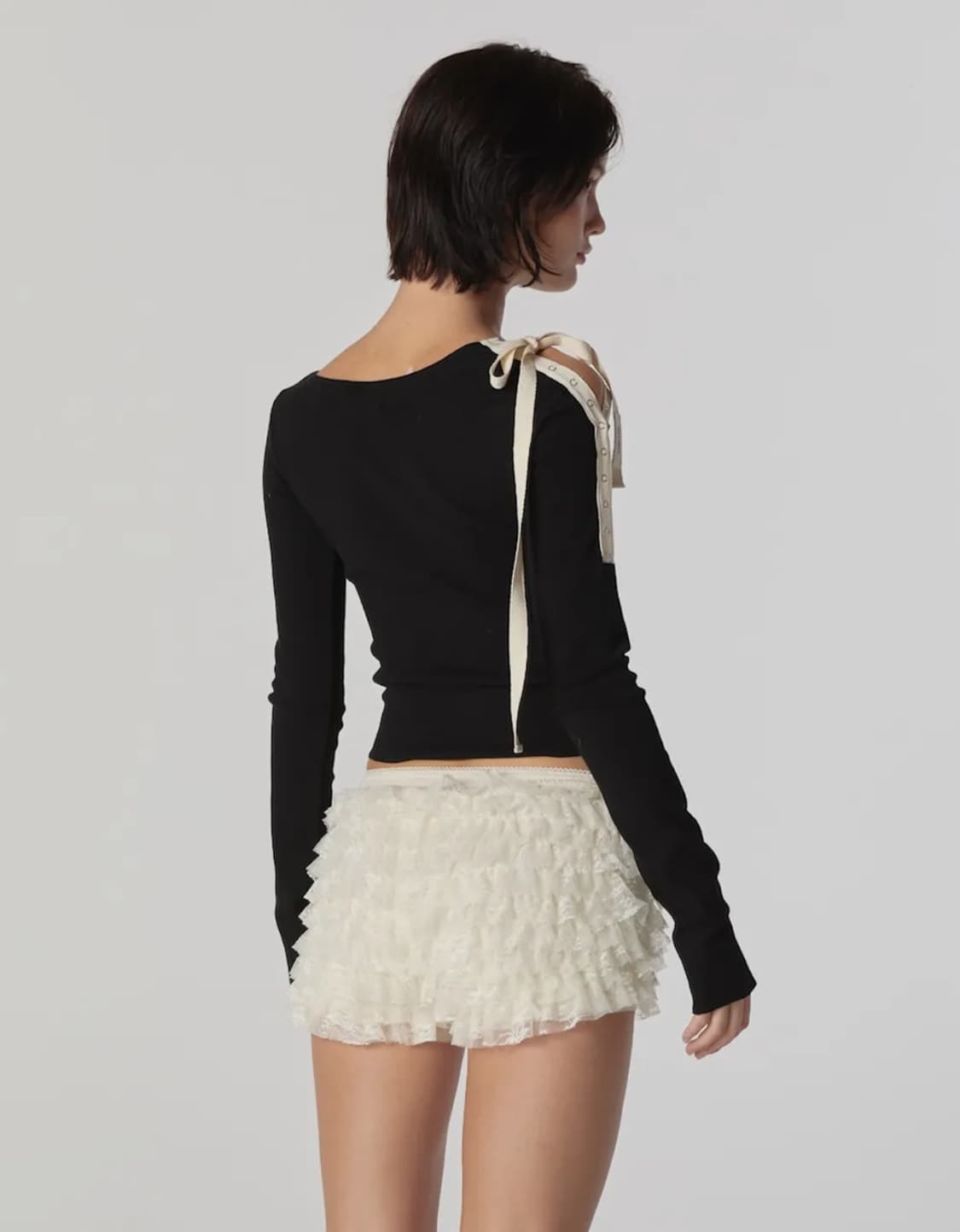 글로니  루이사 롱슬리브 LOUISA LONG SLEEVE (BLACK) 상품이미지3