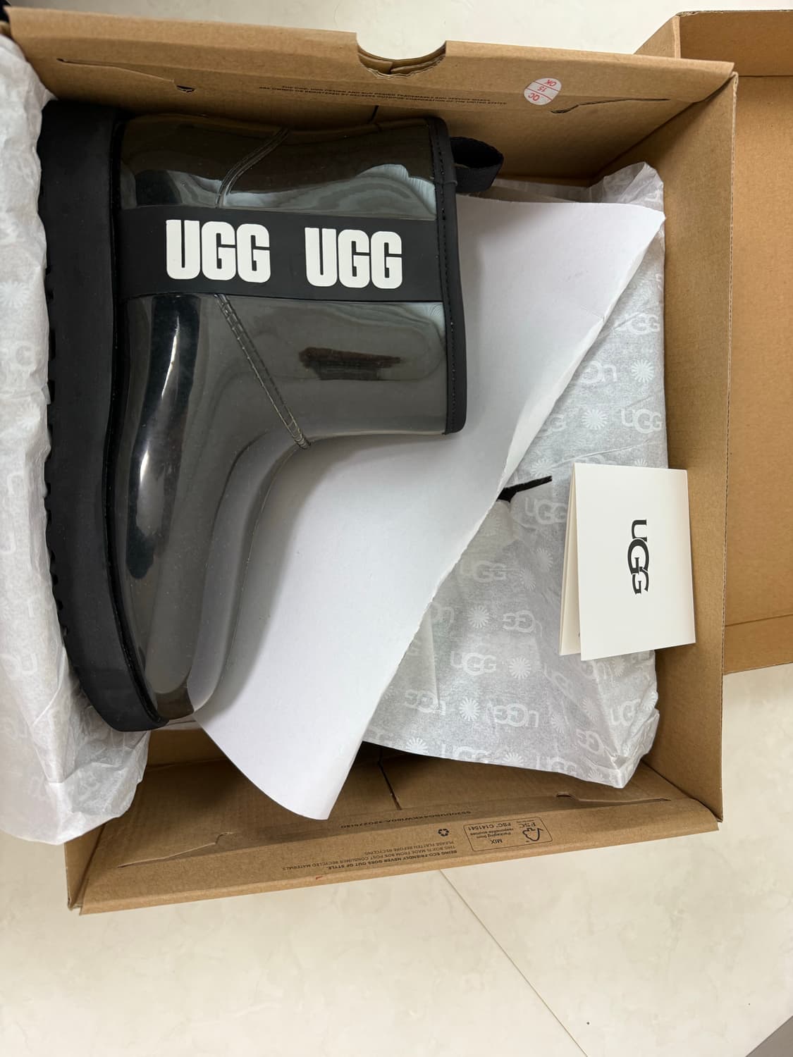 어그 클래식 클리어 미니 상품이미지3