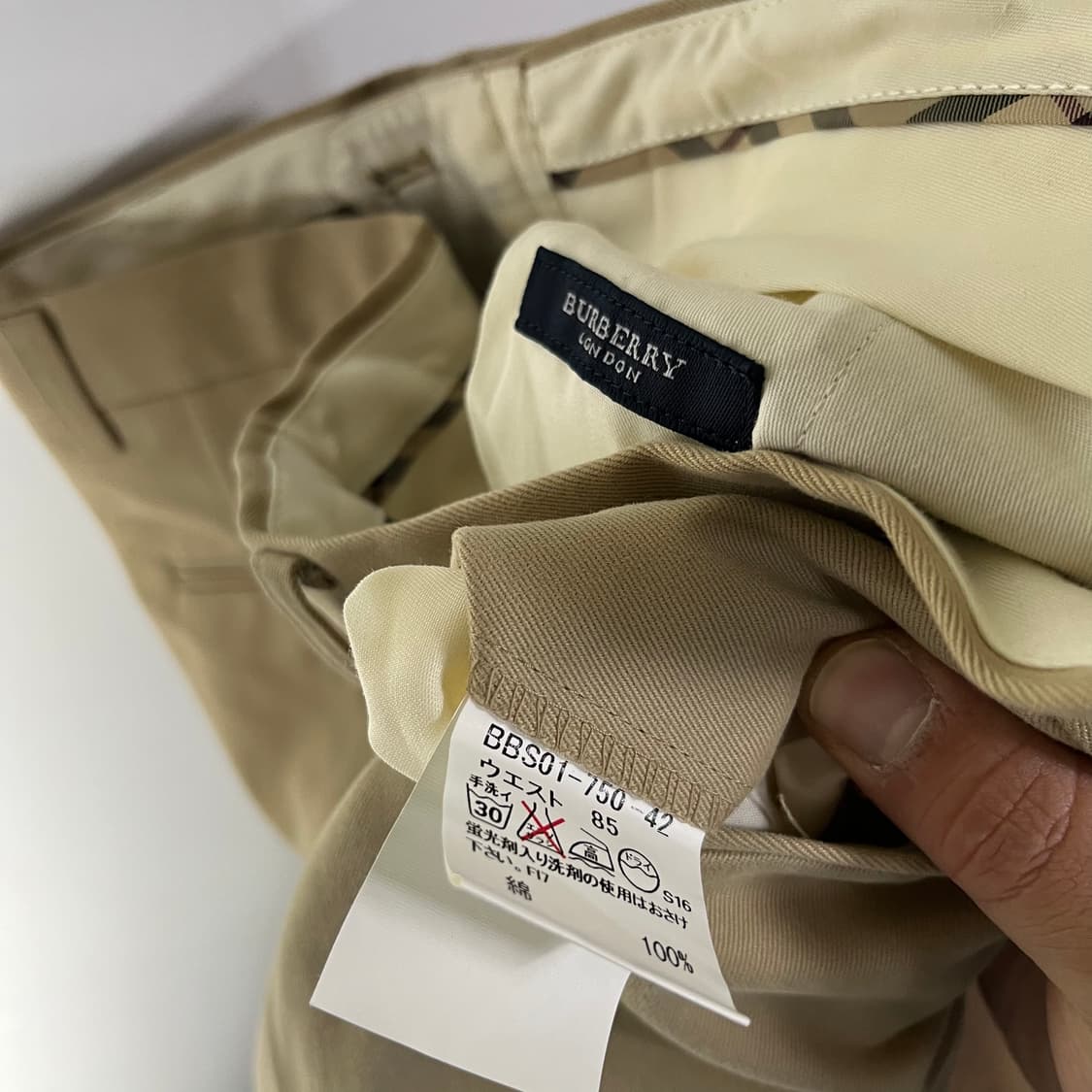 [BURBERRY] 버버리 투턱 베이지 치노팬츠 상품이미지6