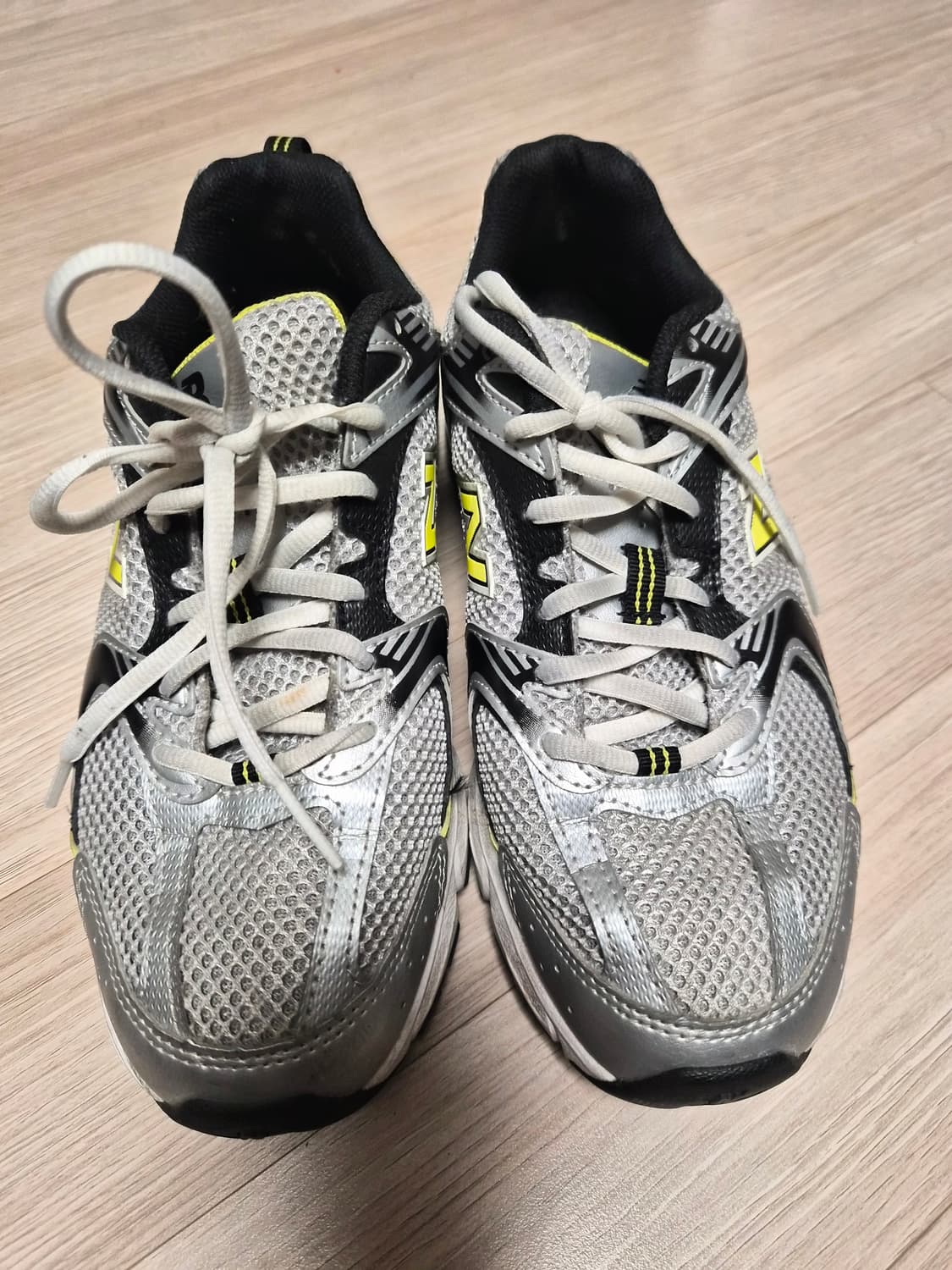 뉴발란스 530 실버 옐로우 235mm 운동화 상품이미지1