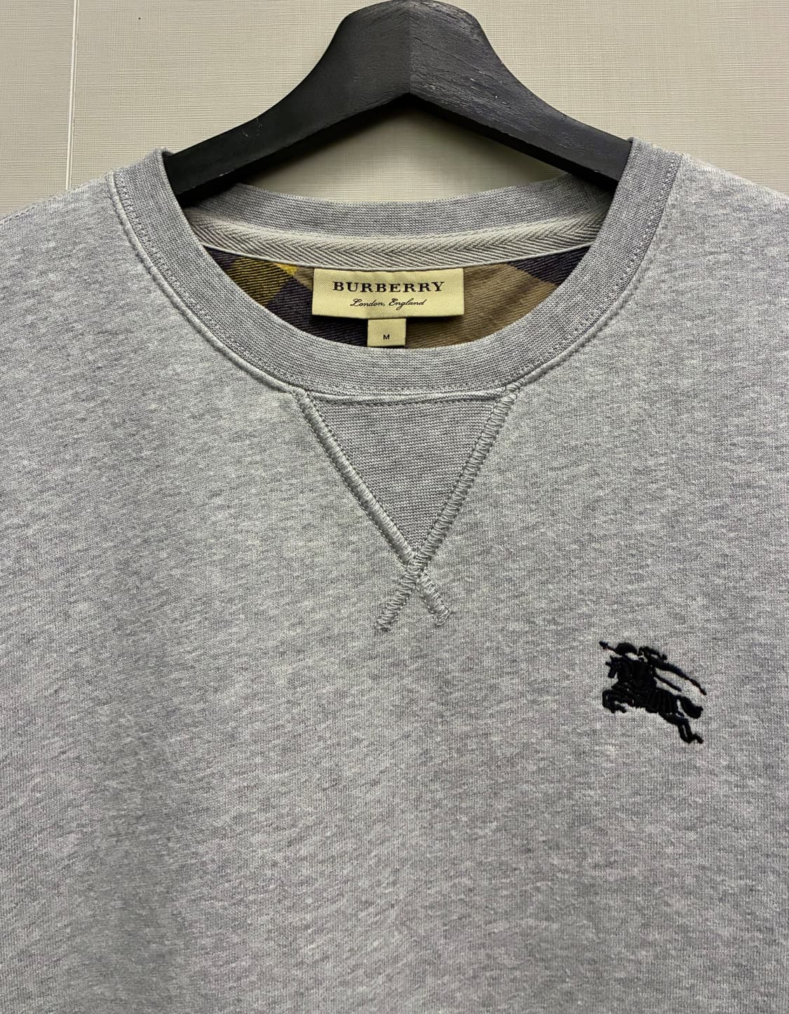 (M/100)버버리 클라리지 코튼 기모 스웻셔츠 맨투맨 그레이 표 상품이미지3