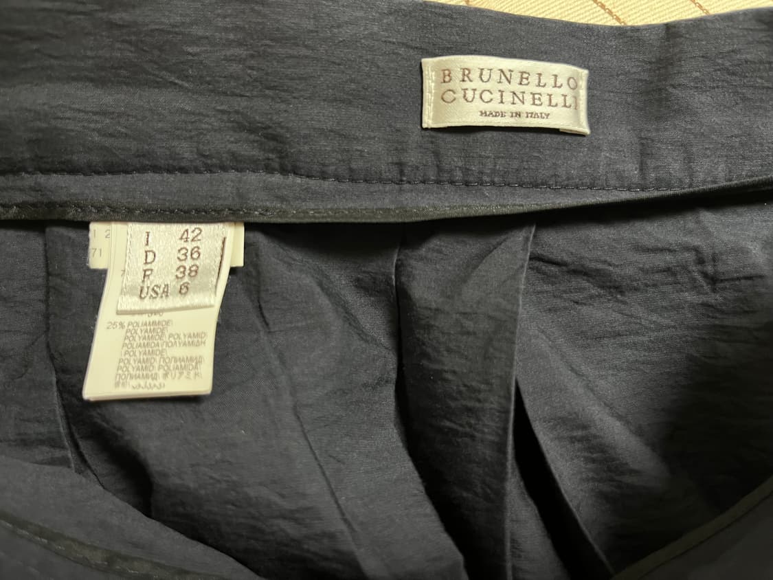 BRUNELLO CUCINELLI 네이비 플리츠 스커트 42 정품 상품이미지3