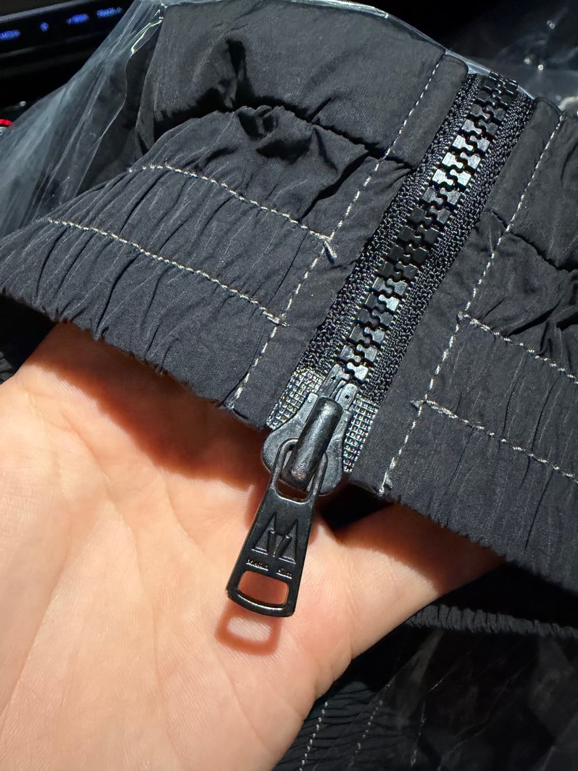 마뗑킴 크롭 후드 다운 자켓 블랙 상품이미지5