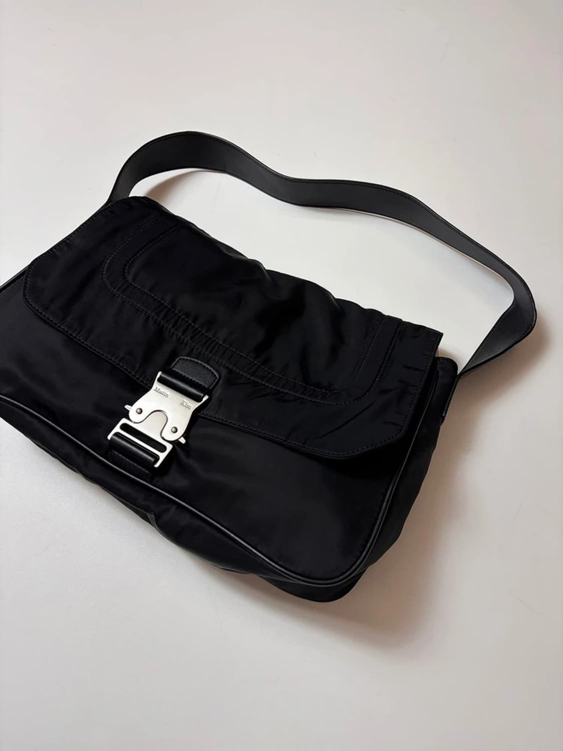 마뗑킴 시그니처 버클 라인 숄더백 Q1531 상품이미지5