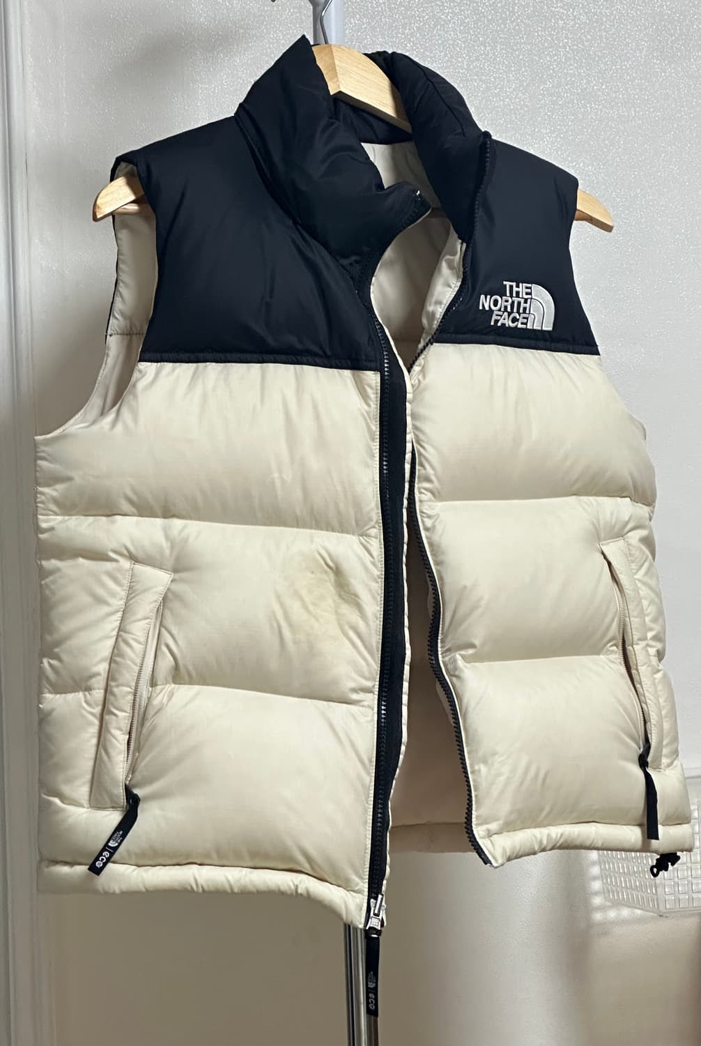노스페이스 눕시 패딩 조끼 L 크림 상품이미지1