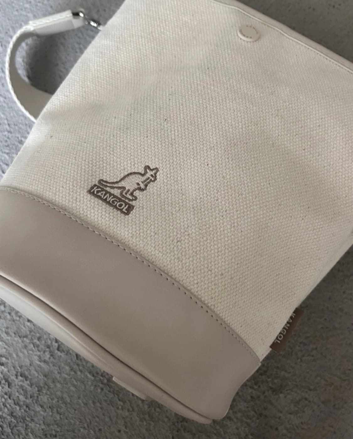 캉골 아이보리 버킷백 새상품 상품이미지2