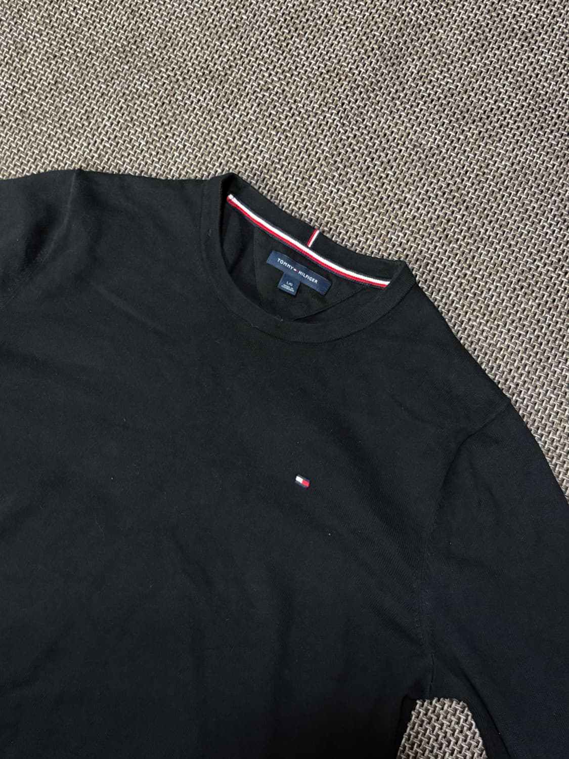 타미힐피거 블랙 니트 맨투맨 상품이미지1