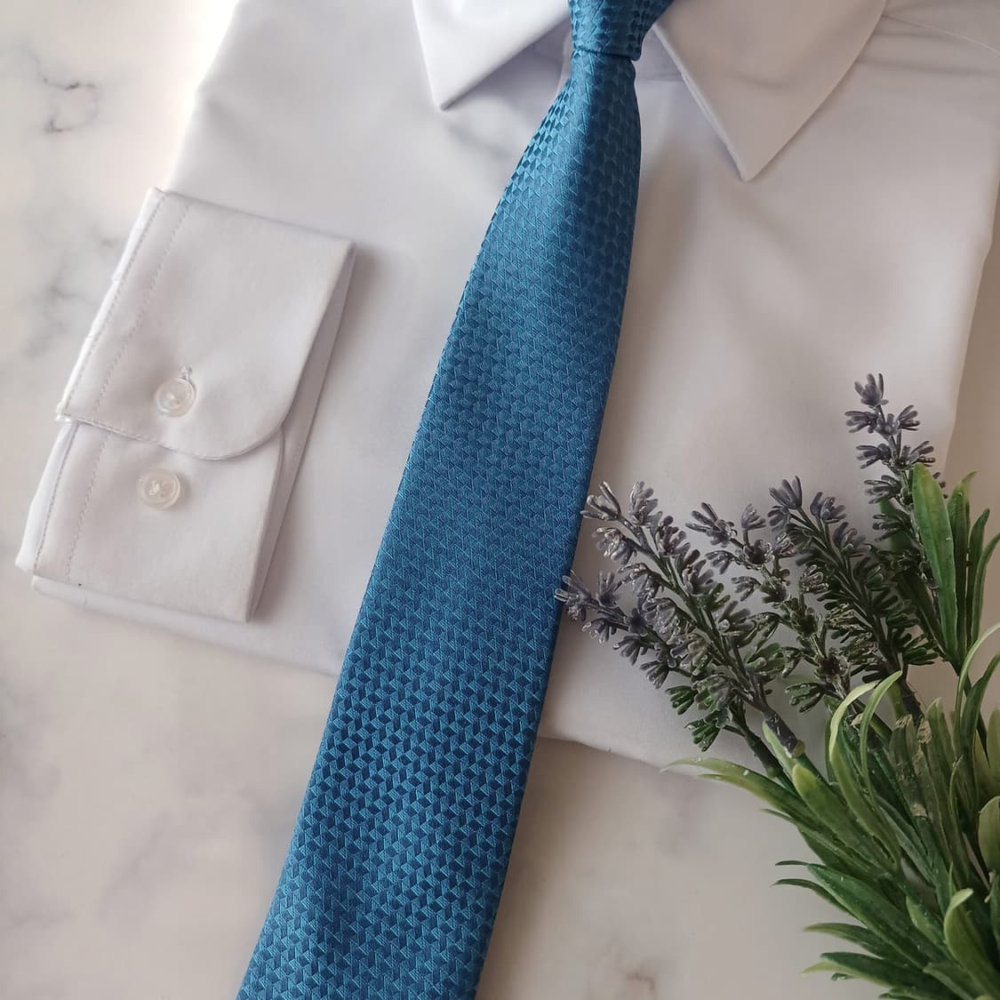 듀퐁 실크 스카이블루 자카드 로고 넥타이 8cm 새상품 A19036
 상품이미지5