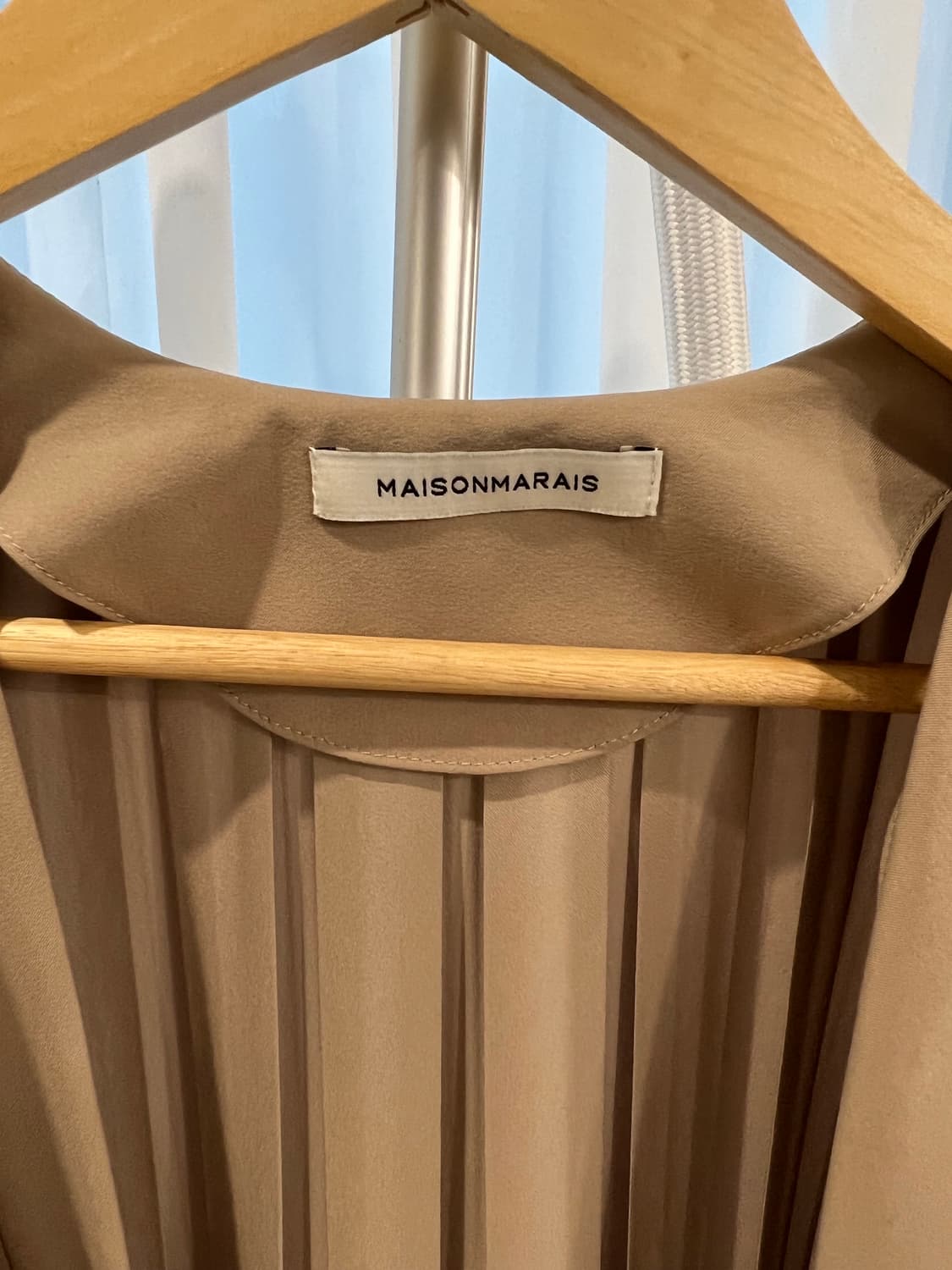 메종마레 플리츠 트렌치 코트 상품이미지10