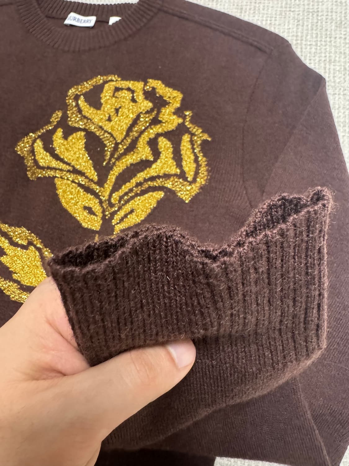 버버리 23fw 로즈 안타르시아 금사 울니트 XL(105-110) 상품이미지5