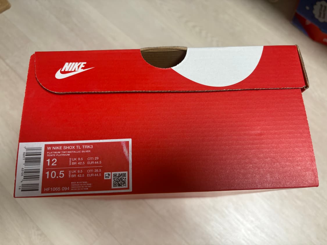 나이키 샥스 메탈릭실버 285 상품이미지4