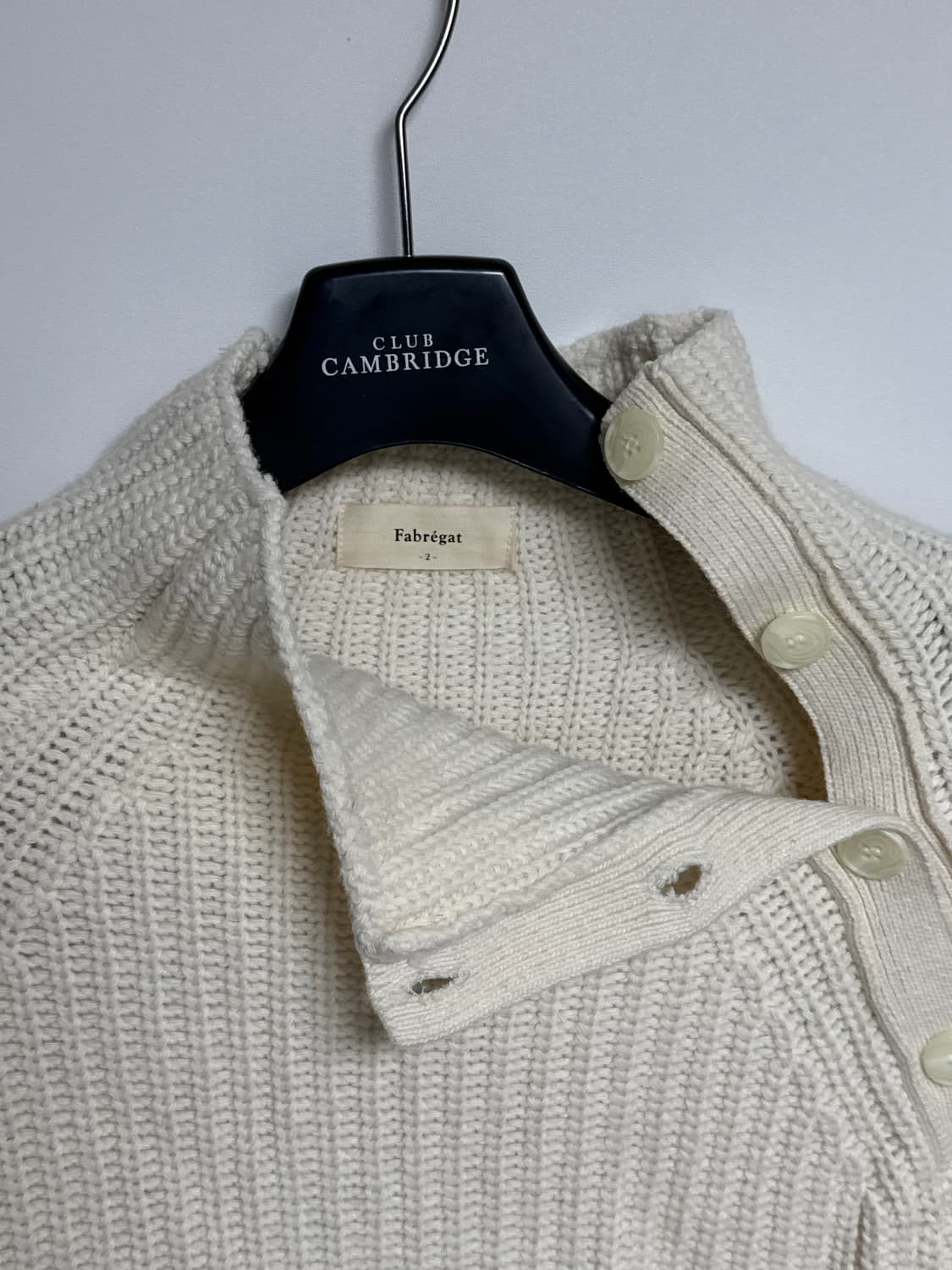 파브레가 메리노 울 사이드 버튼 니트 크림 2 상품이미지3