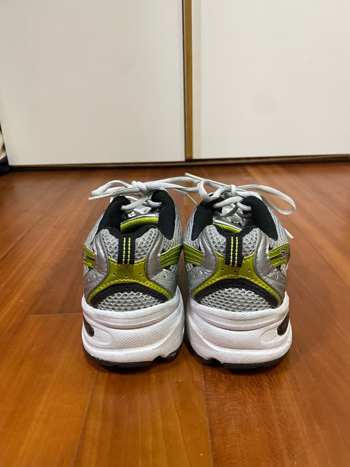 뉴발란스 530 네온실버 230사이즈 (택배비무료) 상품이미지3