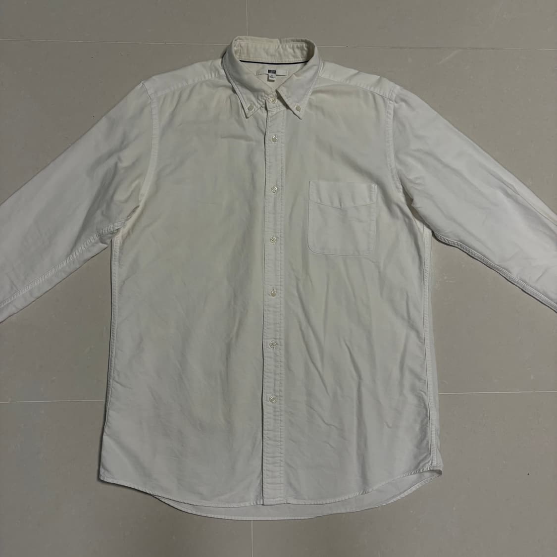 정품 유니클로 화이트 옥스포드 셔츠 상품이미지3