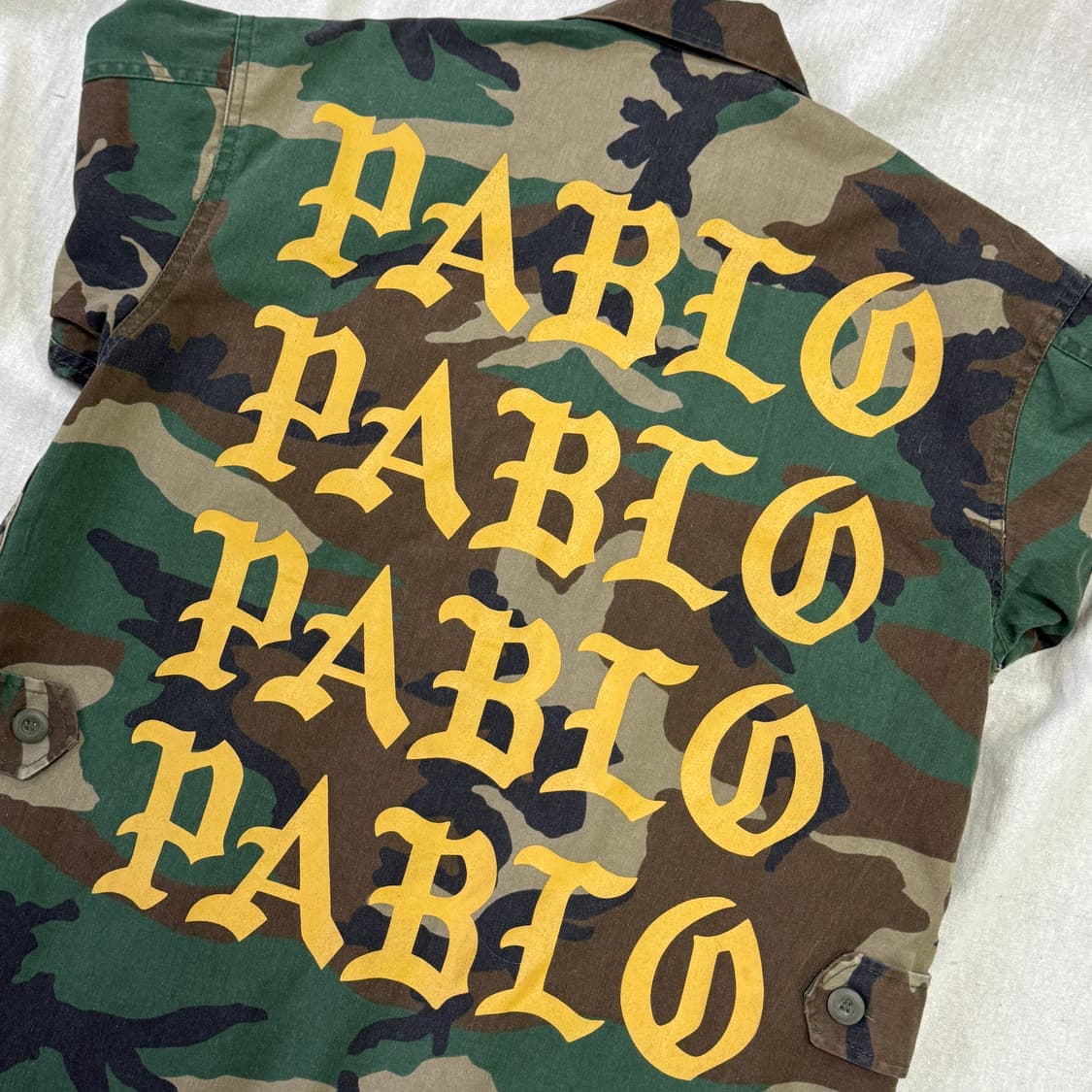 칸예 파블로 머천다이즈 백로고 카모자켓 M (105) 상품이미지2