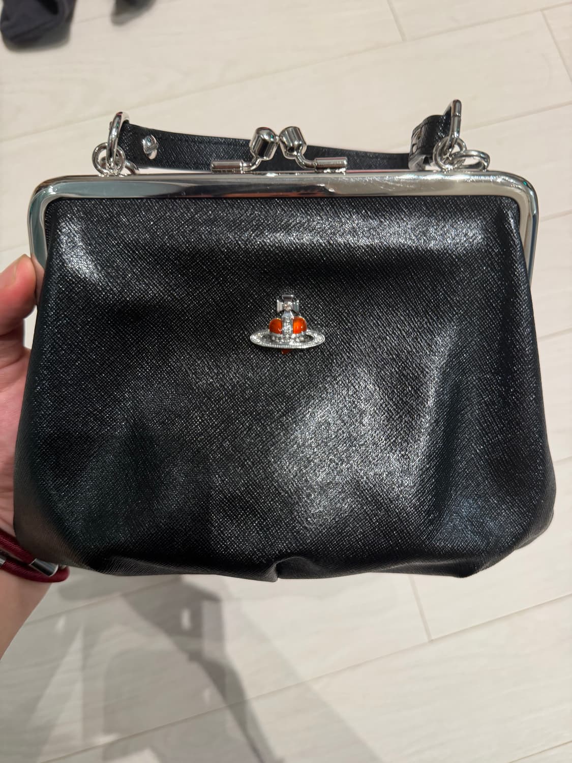 vivienne westwood 그레니 프레임 퍼스 블랙  상품이미지3