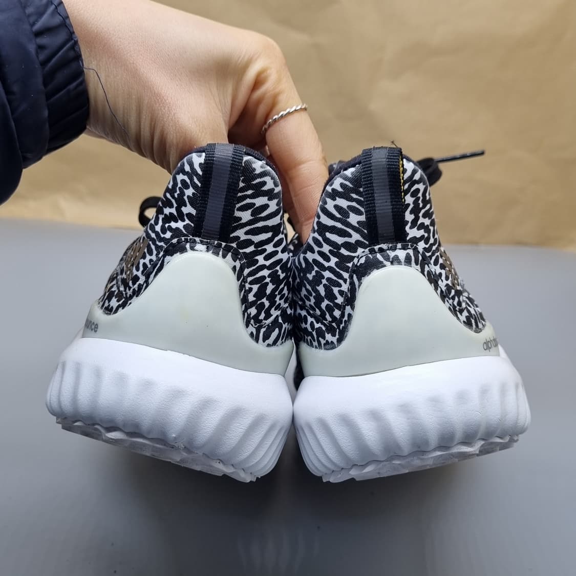 아디다스 알파바운스 아라미스 여성운동화230  상품이미지4