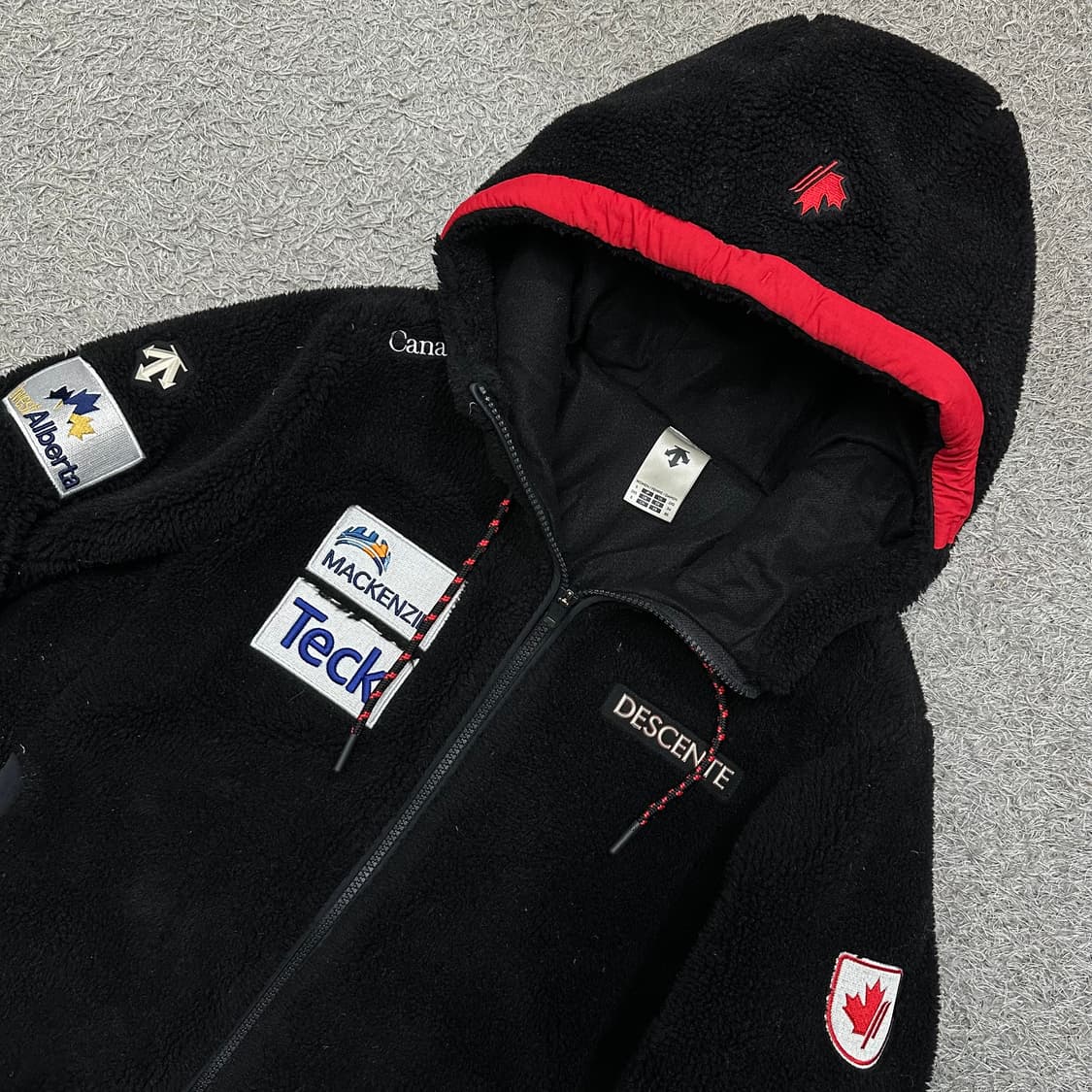 [90-95] 데상트 후리스후드집업 상품이미지1