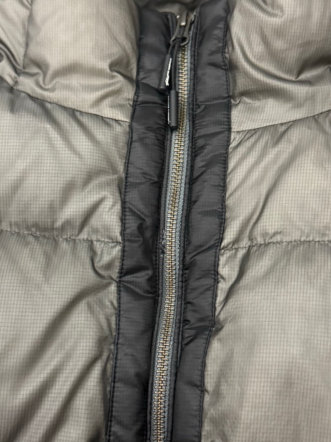 록히드마틴 구스다운 패딩 차콜 상품이미지5