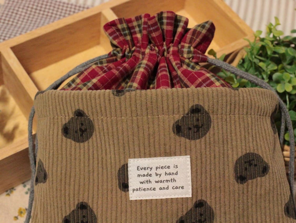 핸드메이드 곰무늬 스트링 파우치 상품이미지4