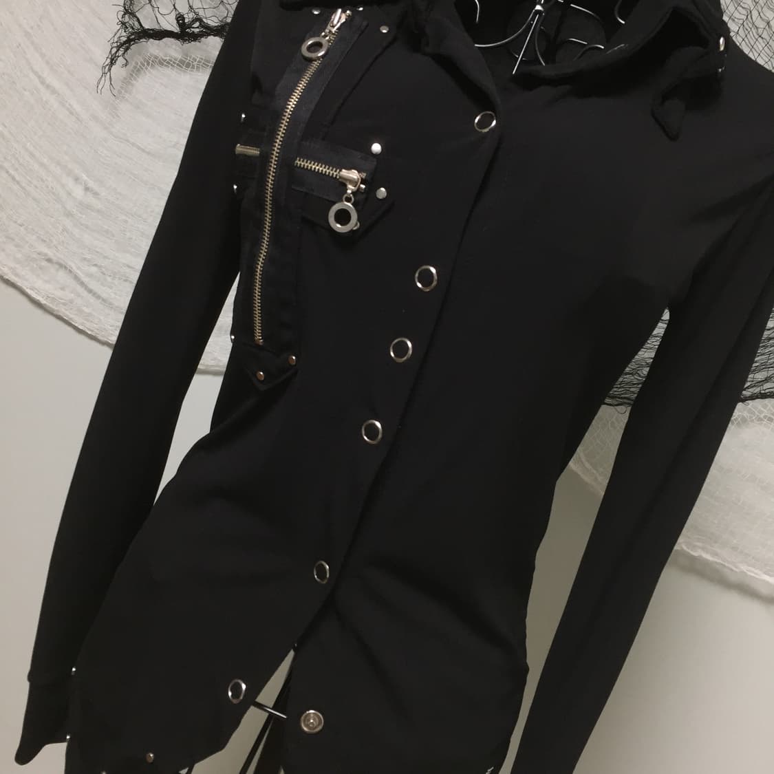 punk nana cross piercing shirt T 상품이미지9