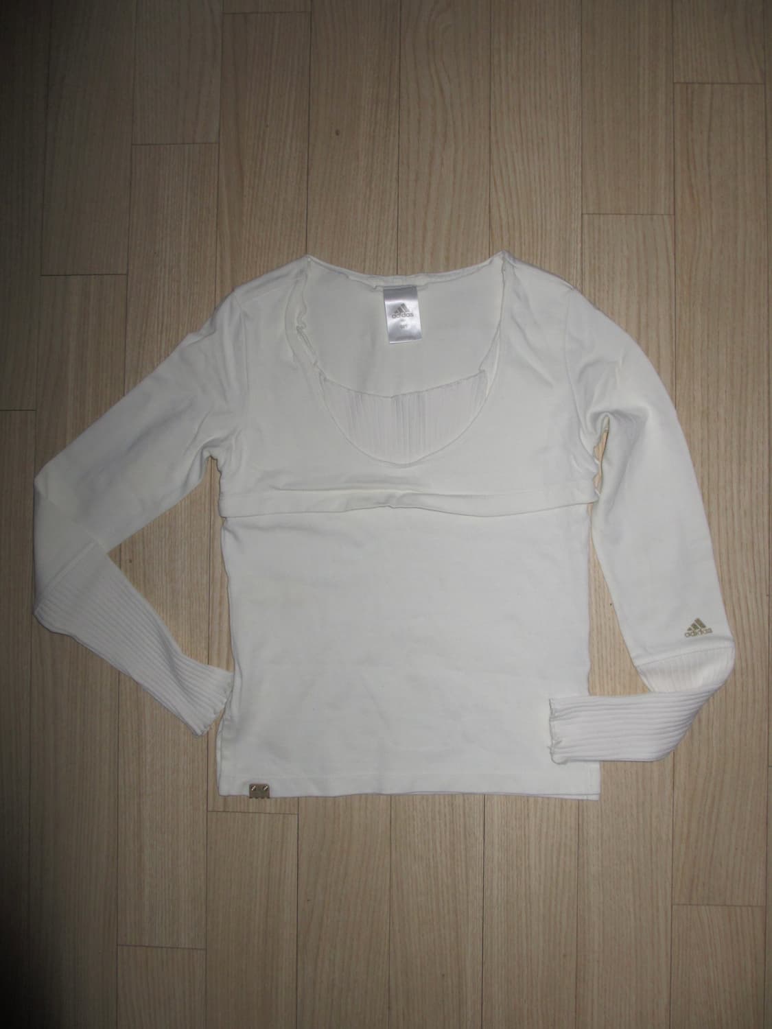 아디다스 Y2k 여성 화이트 & 골드 롱 슬리브 상품이미지1