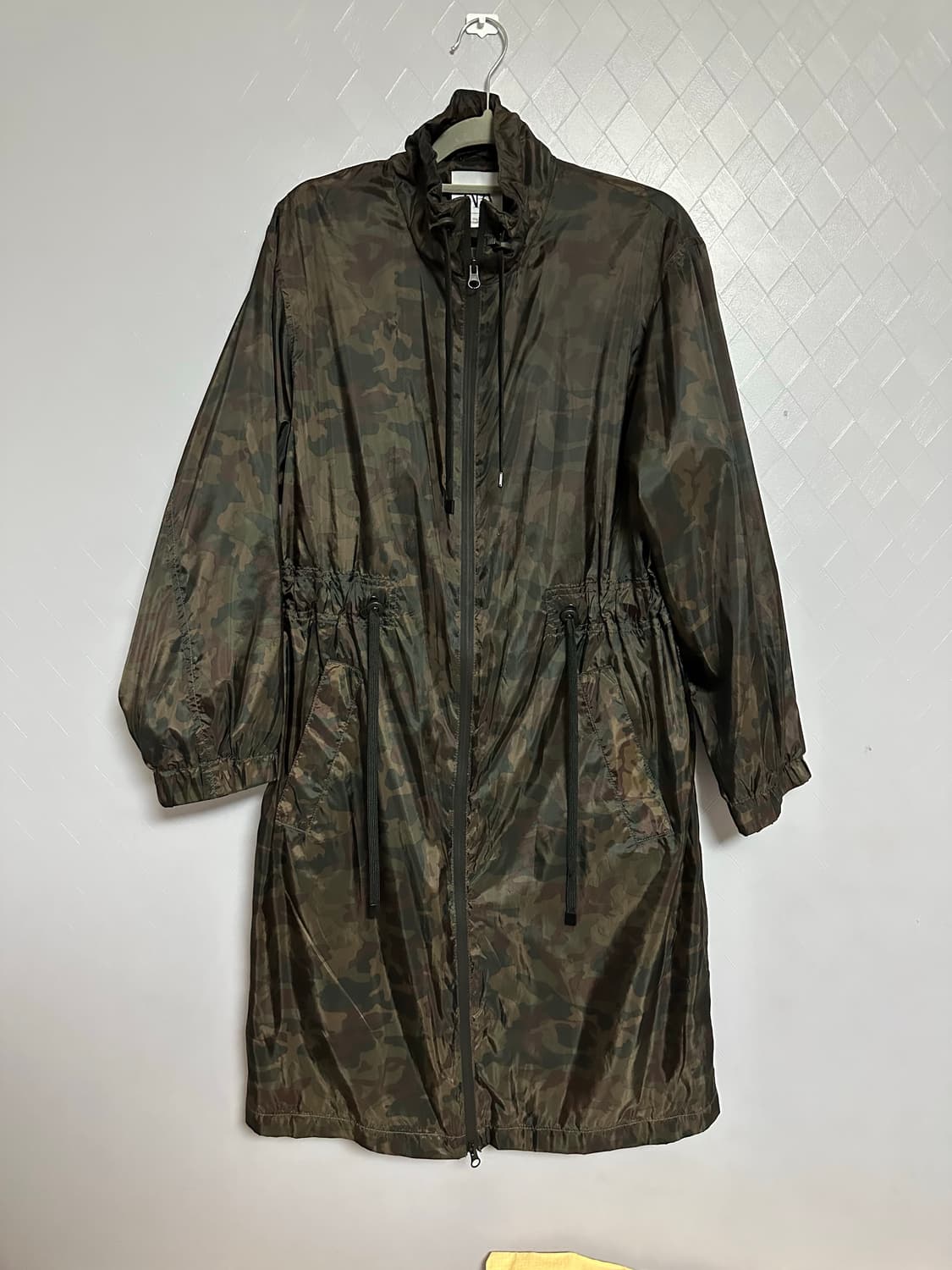 자라 카모플라주 나일론 롱 자켓 상품이미지1