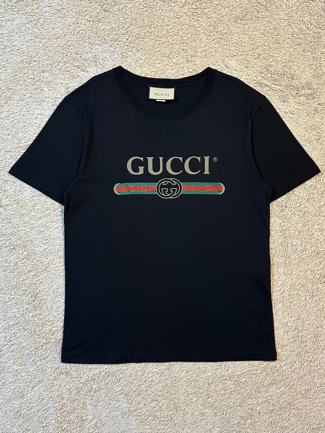 구찌 GUCCI 빈티지 띠로고 반팔 티셔츠 블랙 상품이미지1