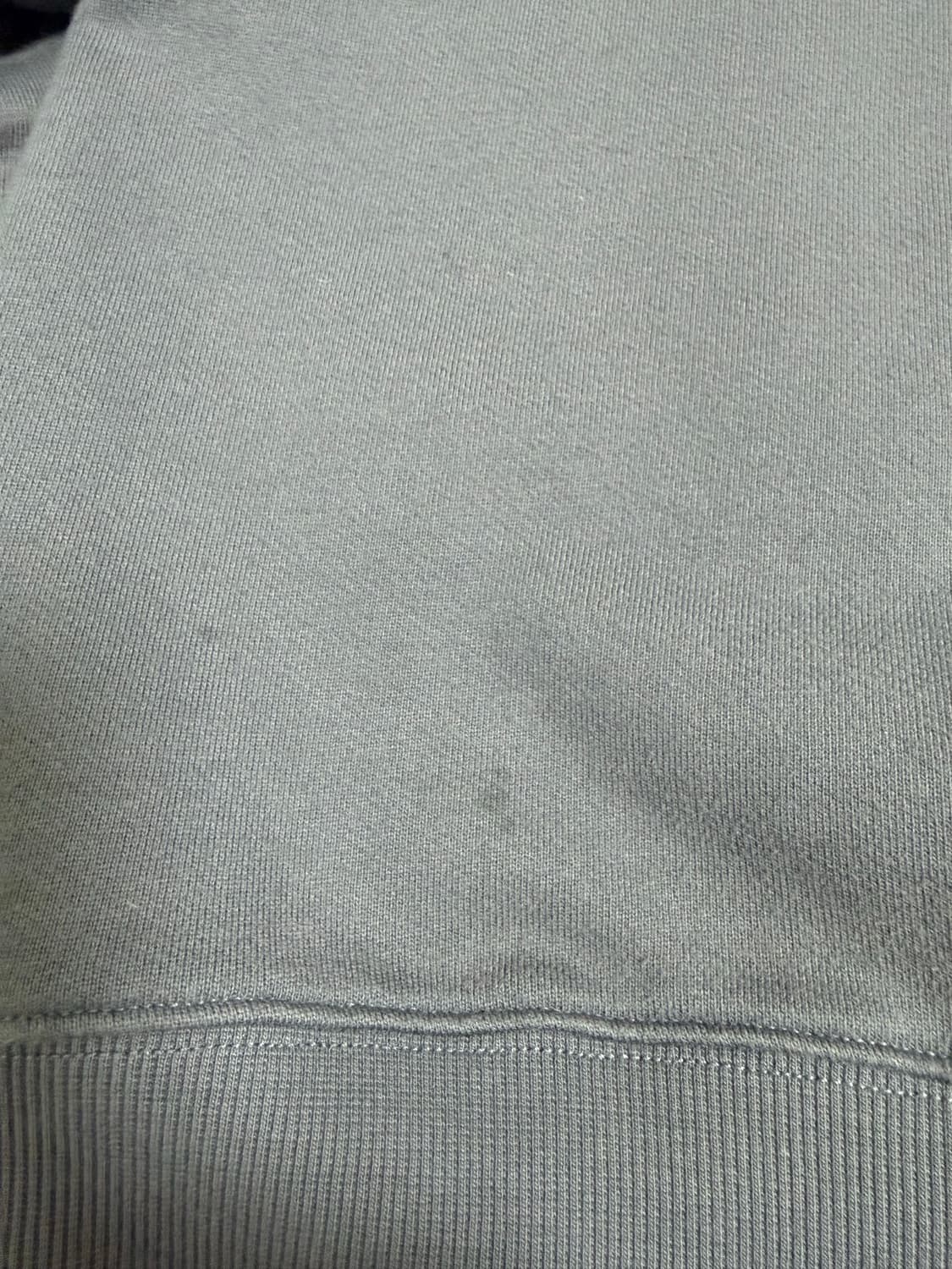 cp컴퍼니 맨투맨 상품이미지2