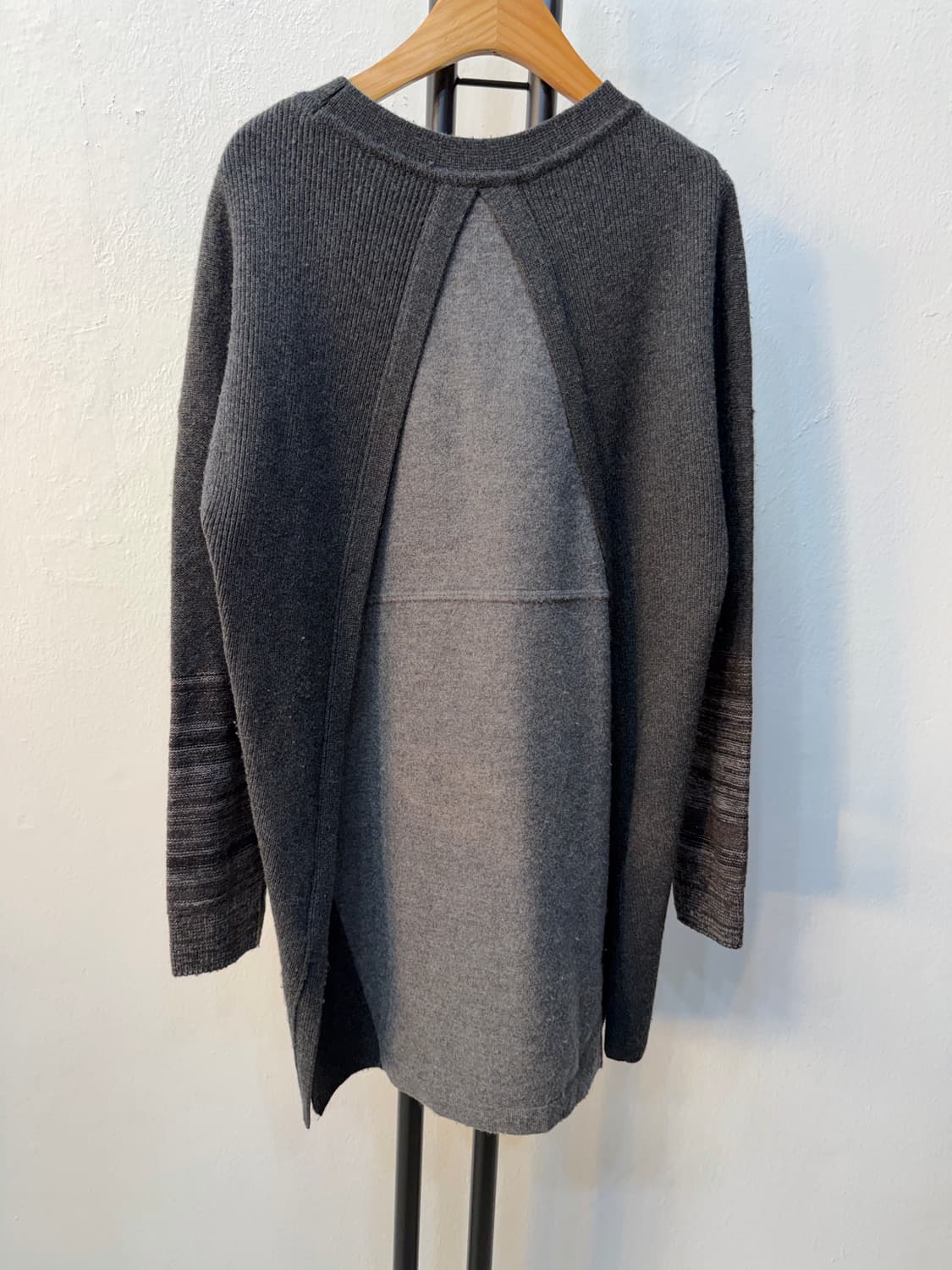 정품) 구호 여성 그레이 배색 니트 F 상품이미지5